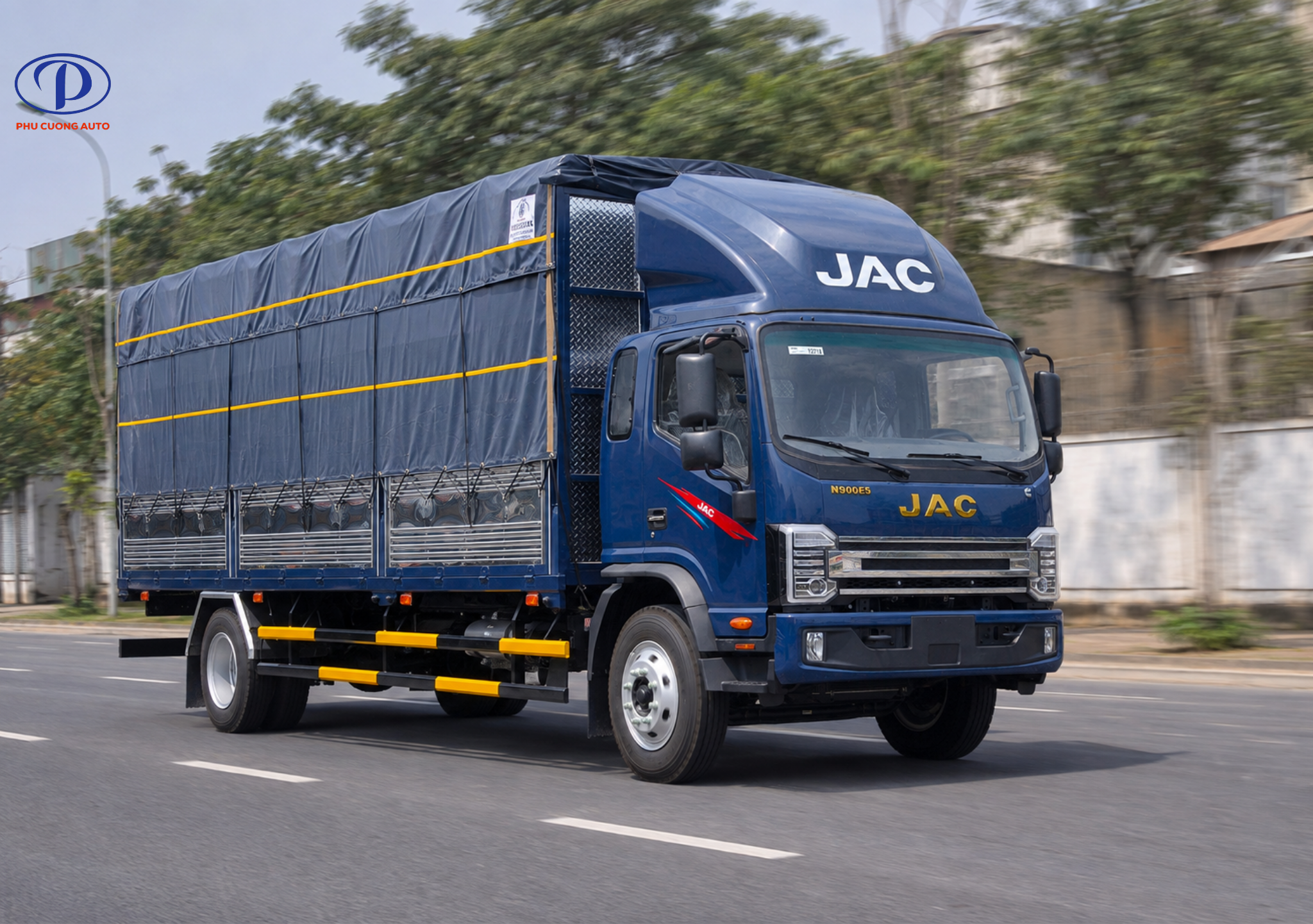 Xe tải JAC N900 thùng bạt 9.1 tấn thùng dài 7m
