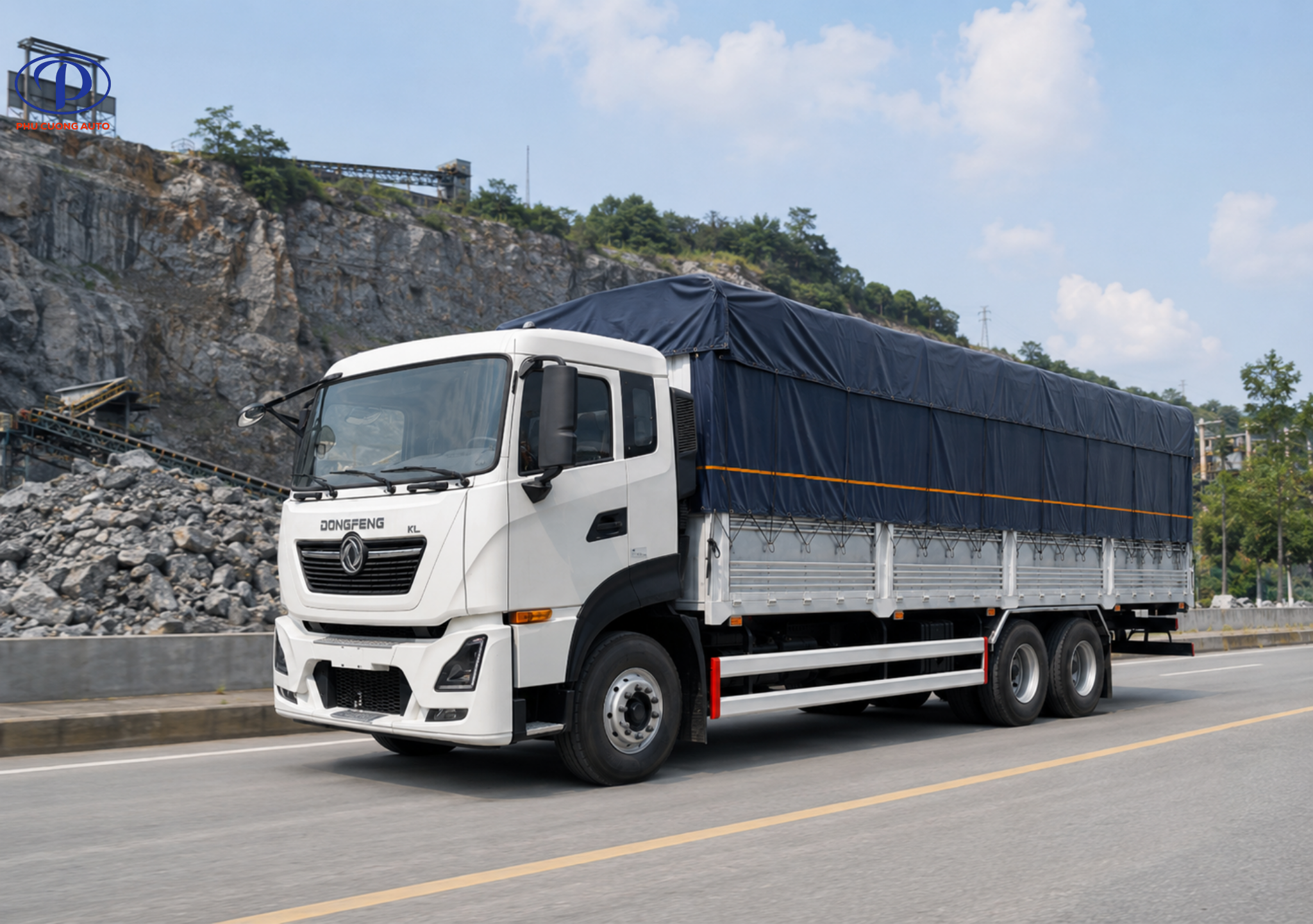Xe tải Dongfeng 3 chân KL270 mui bạt
