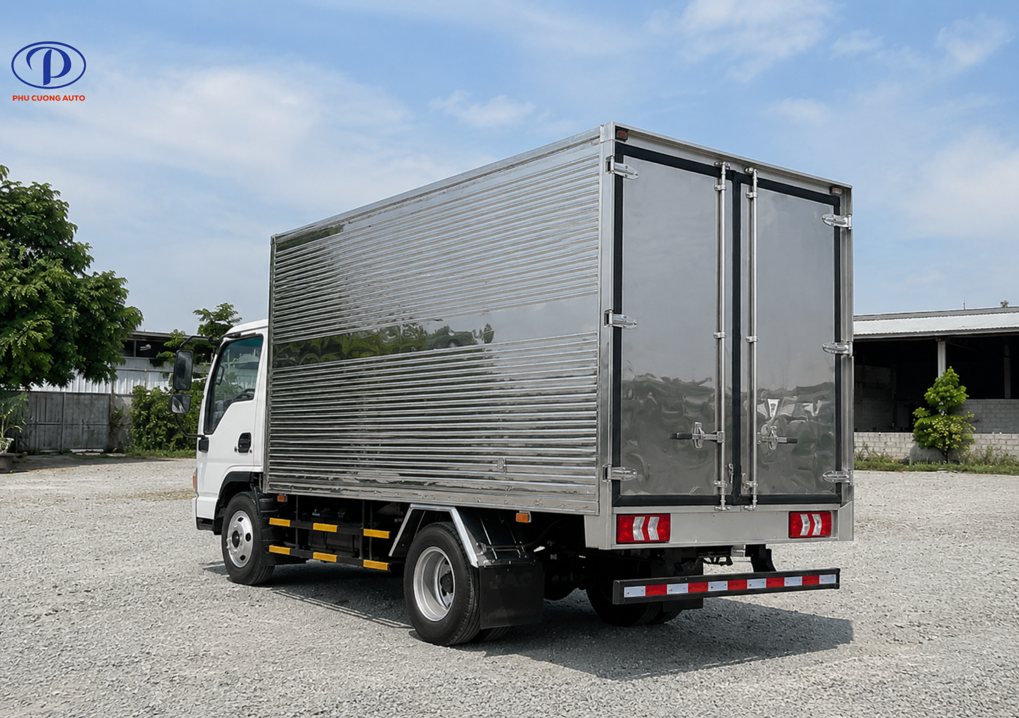 Thùng kín 3.82m xe tải JAC H250E5