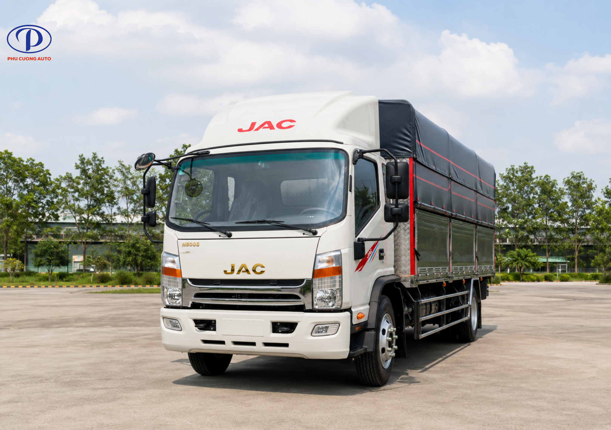 Ngoại thất xe tải JAC N800S thùng bạt