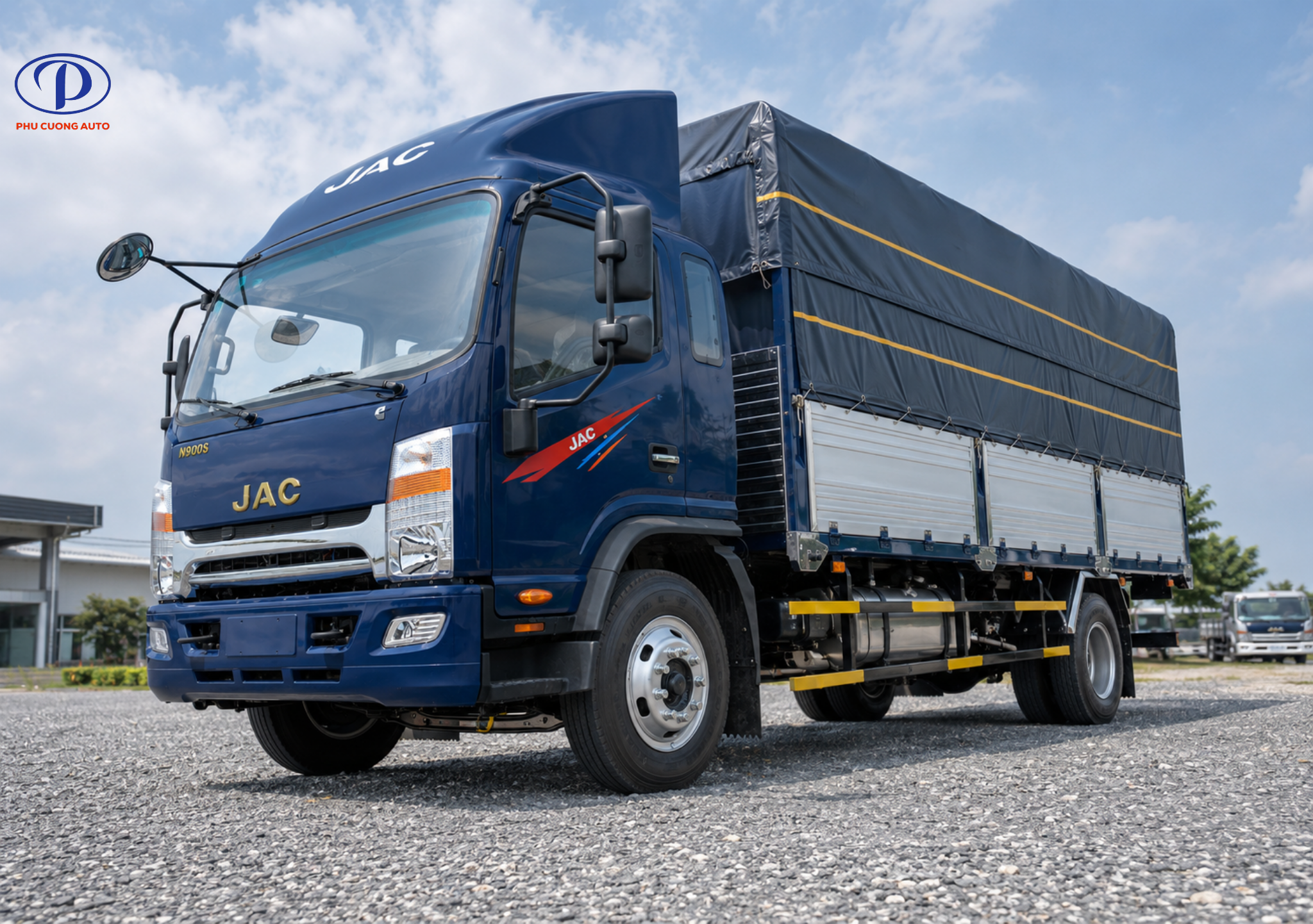 Xe tải JAC N900S thùng bạt mở đầu cho kỷ nguyên JAC New Series.