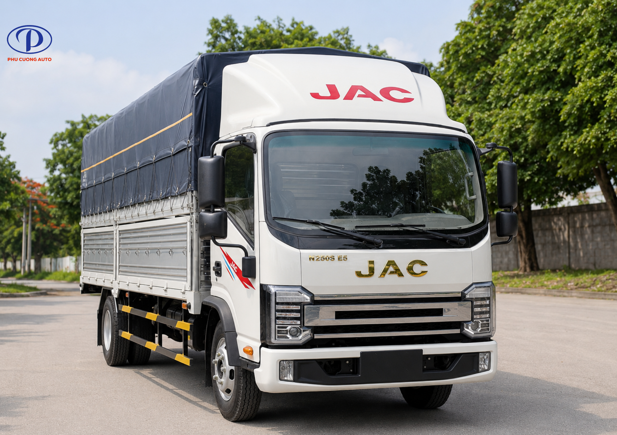 JAC N250S E5 thùng kín