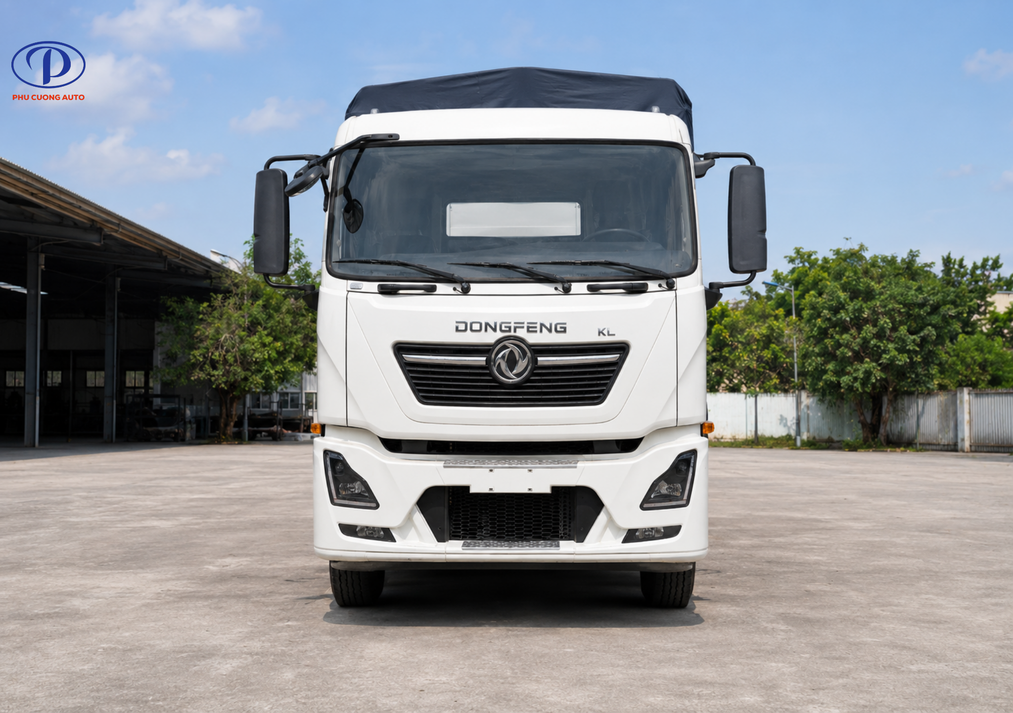 Cabin xe tải Dongfeng 3 chân KL270