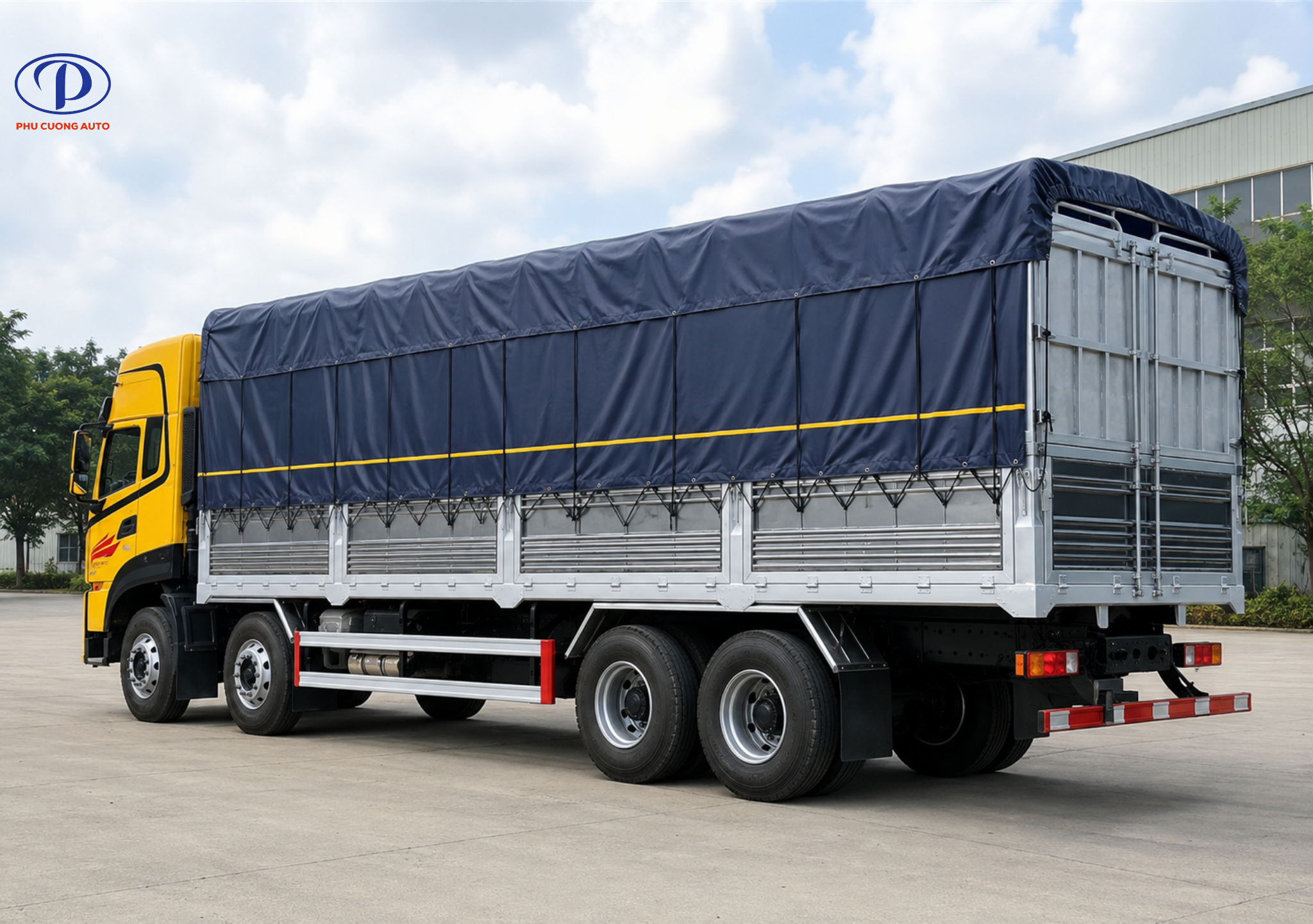 Thùng mui bạt xe tải Dongfeng 4 chân KL340
