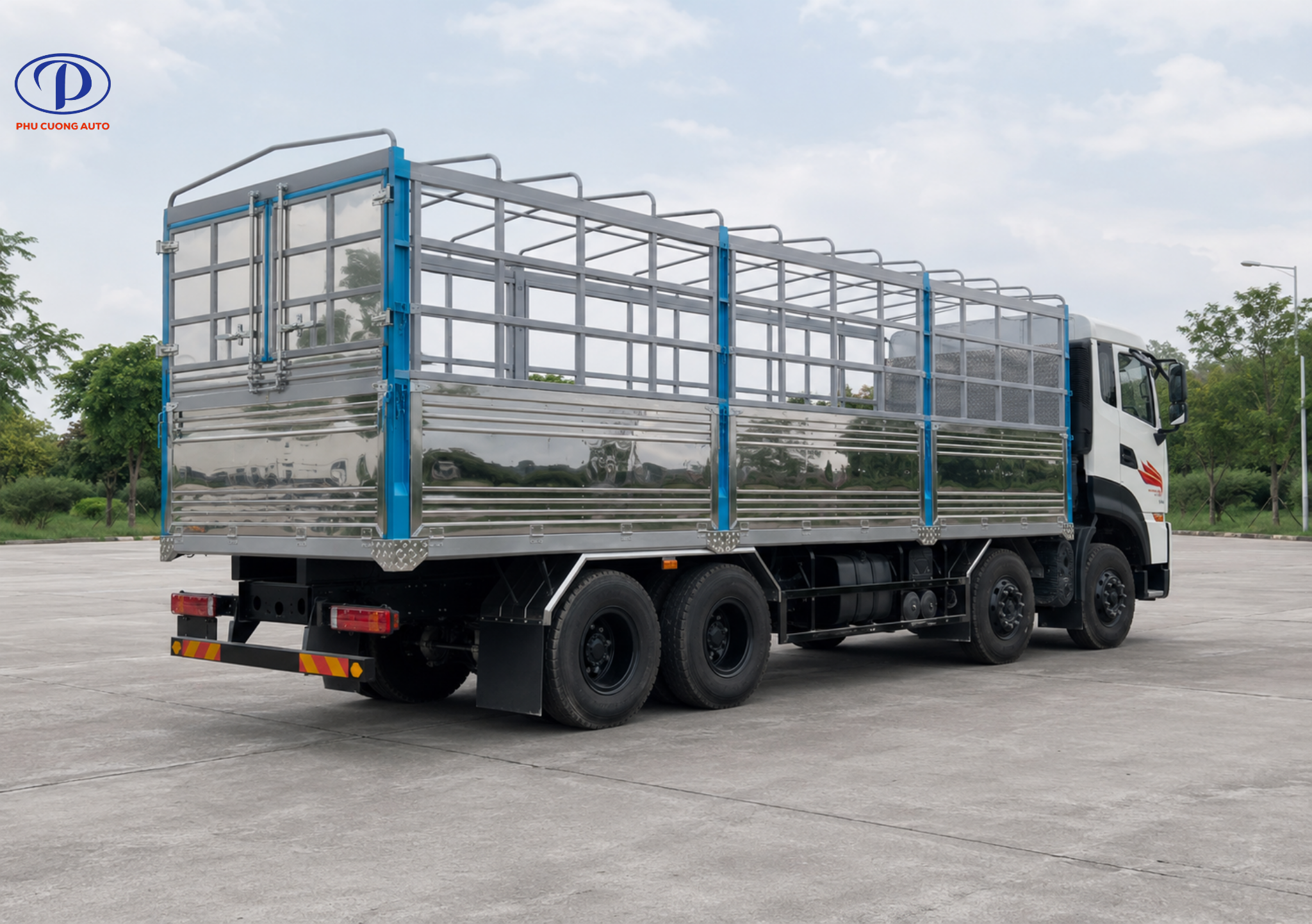 Thùng mui bạt xe tải Dongfeng 4 chân KL340