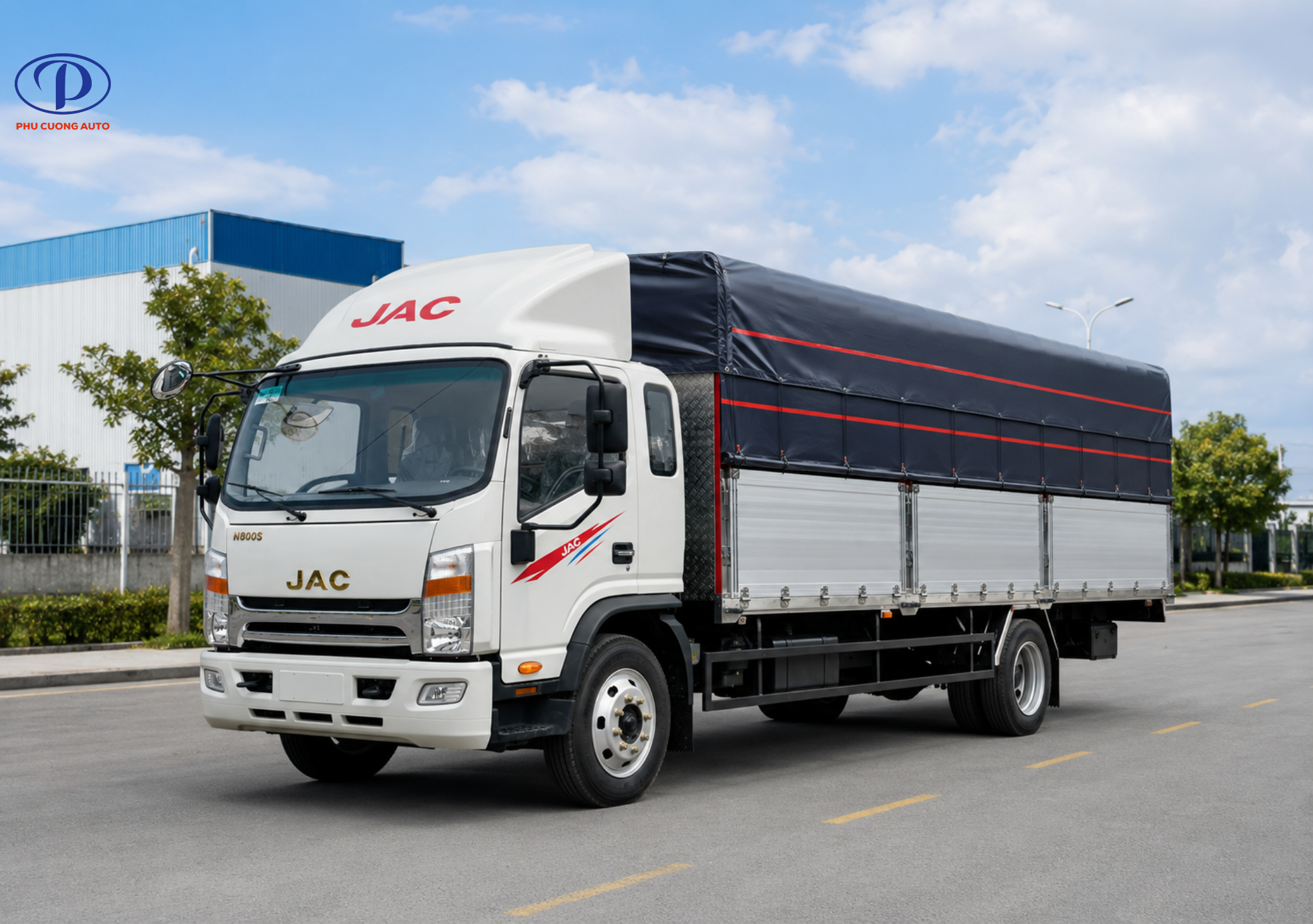 Xe tải JAC N800S thùng bạt là mẫu xe tải hạng trung cực kỳ cao cấp.