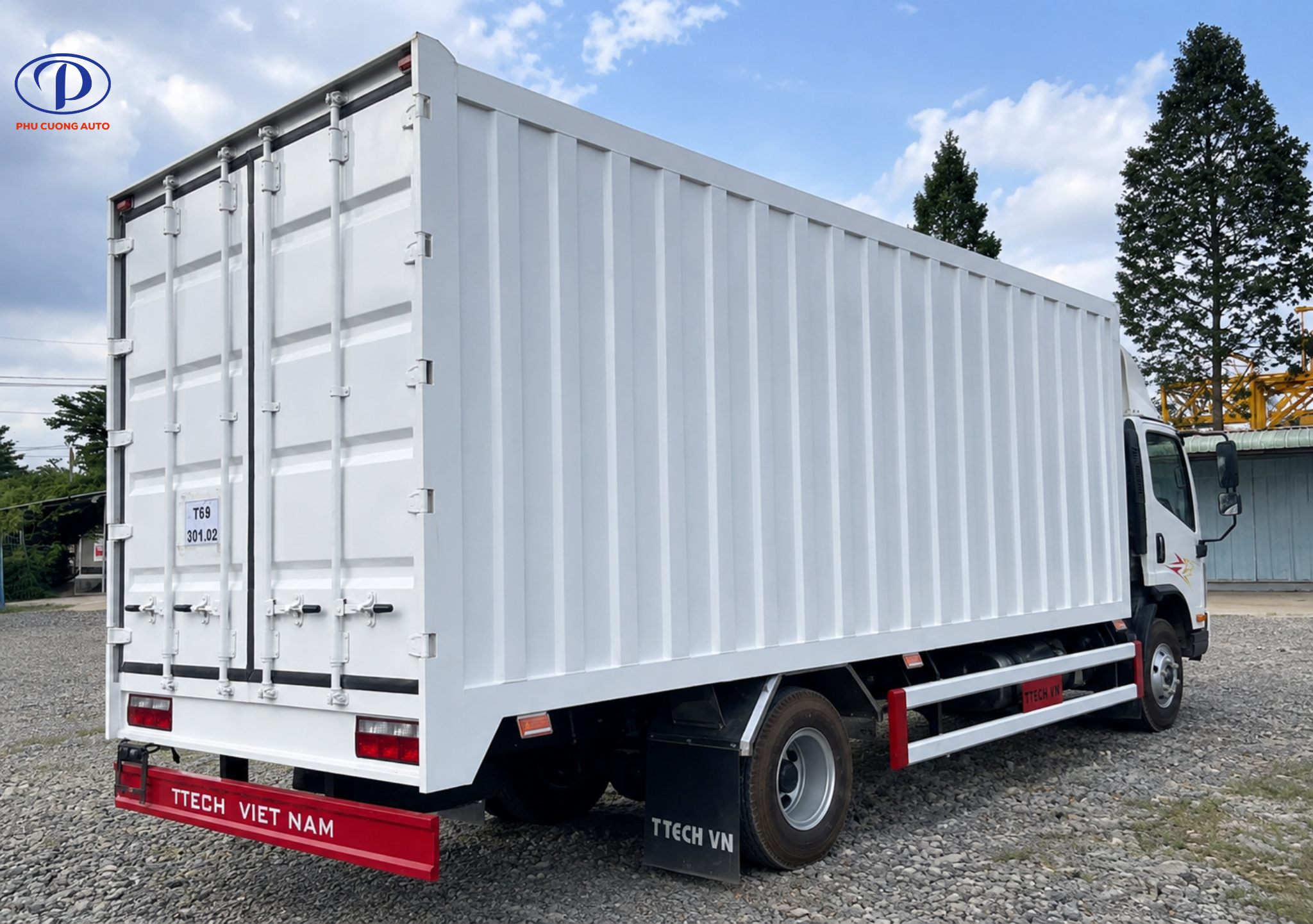 Thùng kín container xe tải FAW Tiger