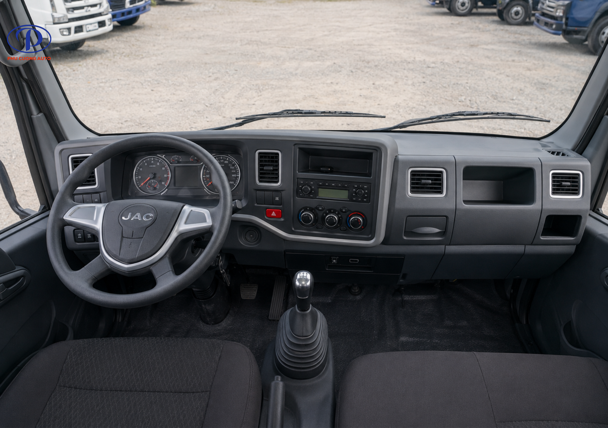 Nội thất xe tải JAC H200E5 thùng kín