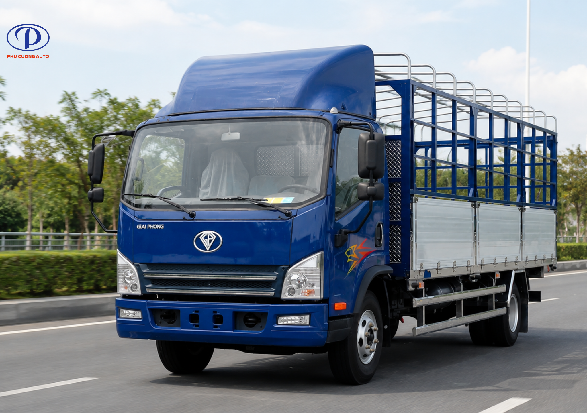 FAW Tiger 8.5 tấn thùng bạt nhìn toàn cảnh