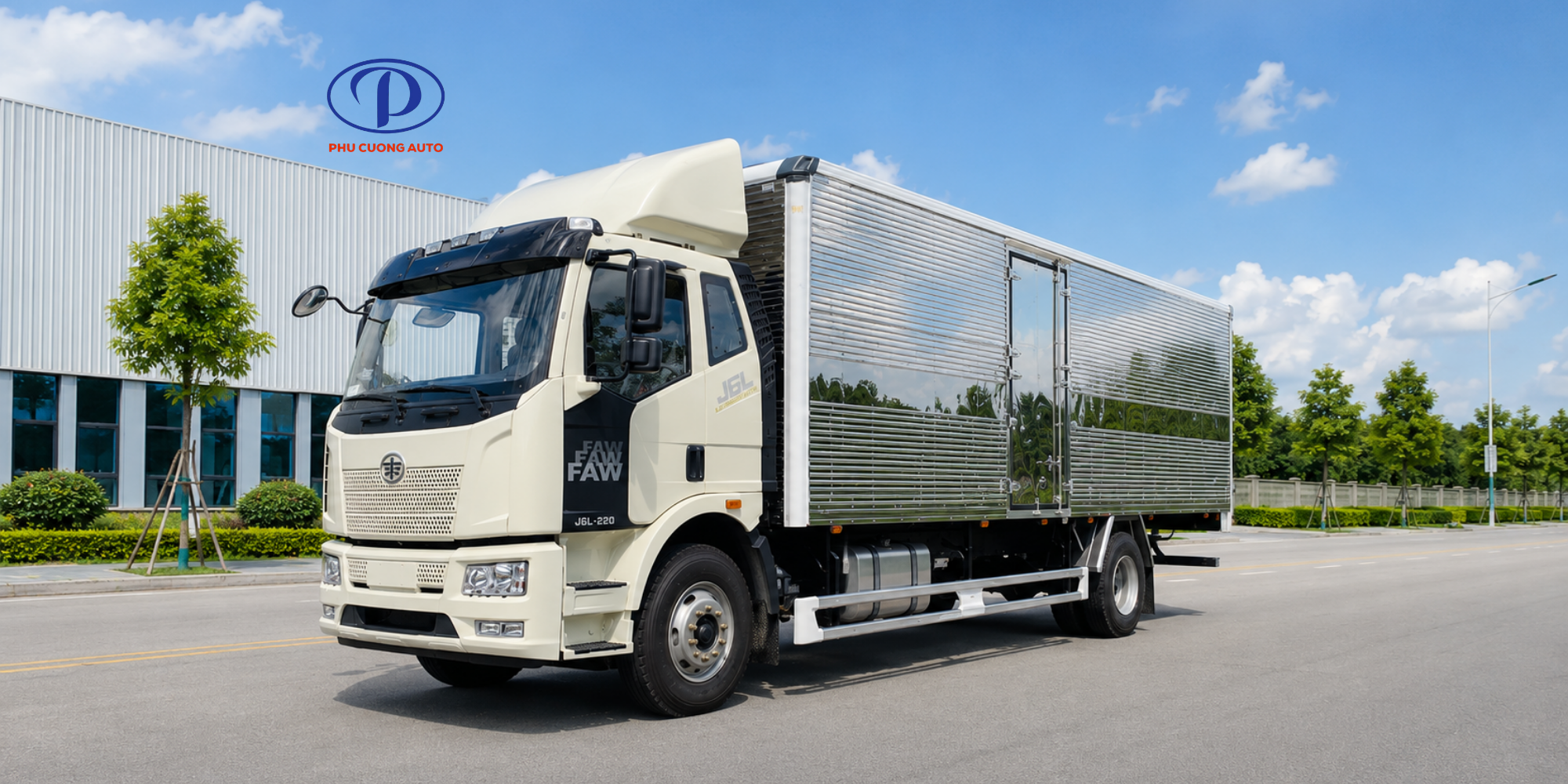 XE TẢI FAW J6L THÙNG KÍN INOX 7.45 TẤN